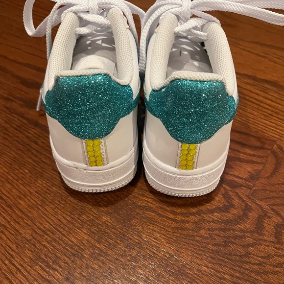 One of a kind Youth Air Force 1s - Picture 5 of 6